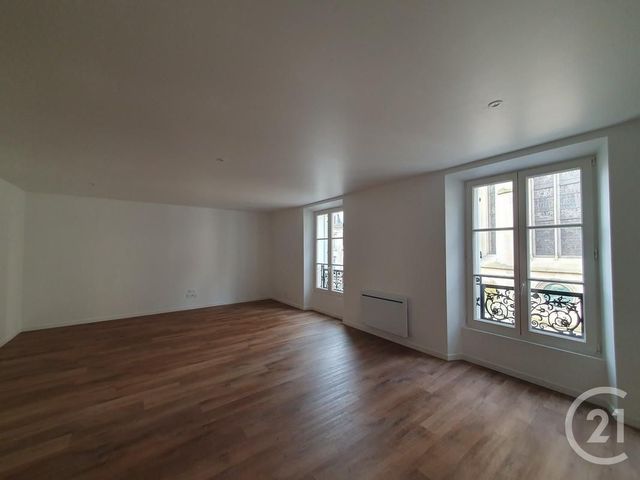 Appartement à louer - 3 pièces - 65.35 m2 - MELUN - 77 - ILE-DE-FRANCE - Century 21 Agence Babut