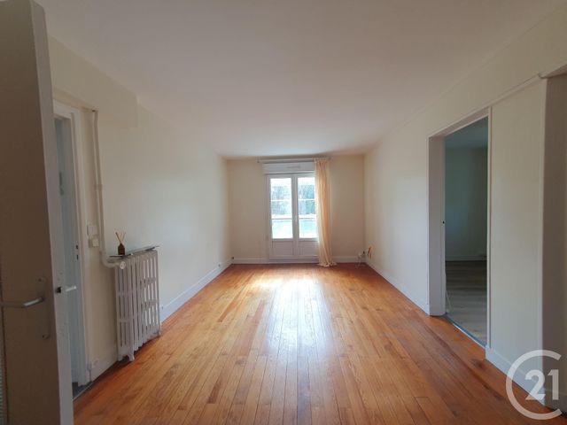 Appartement T4 à louer - 4 pièces - 64.51 m2 - AVON - 77 - ILE-DE-FRANCE - Century 21 Agence Babut