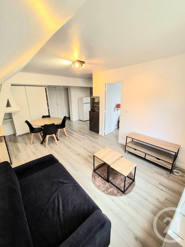 Appartement à louer - 2 pièces - 39.28 m2 - LA CHAPELLE LA REINE - 77 - ILE-DE-FRANCE - Century 21 Agence Babut